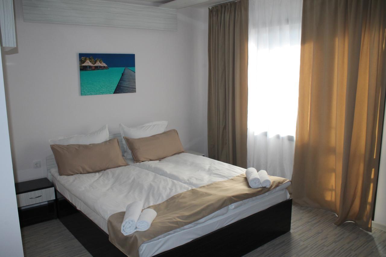 Tiara Hotel Dobrich Exterior photo